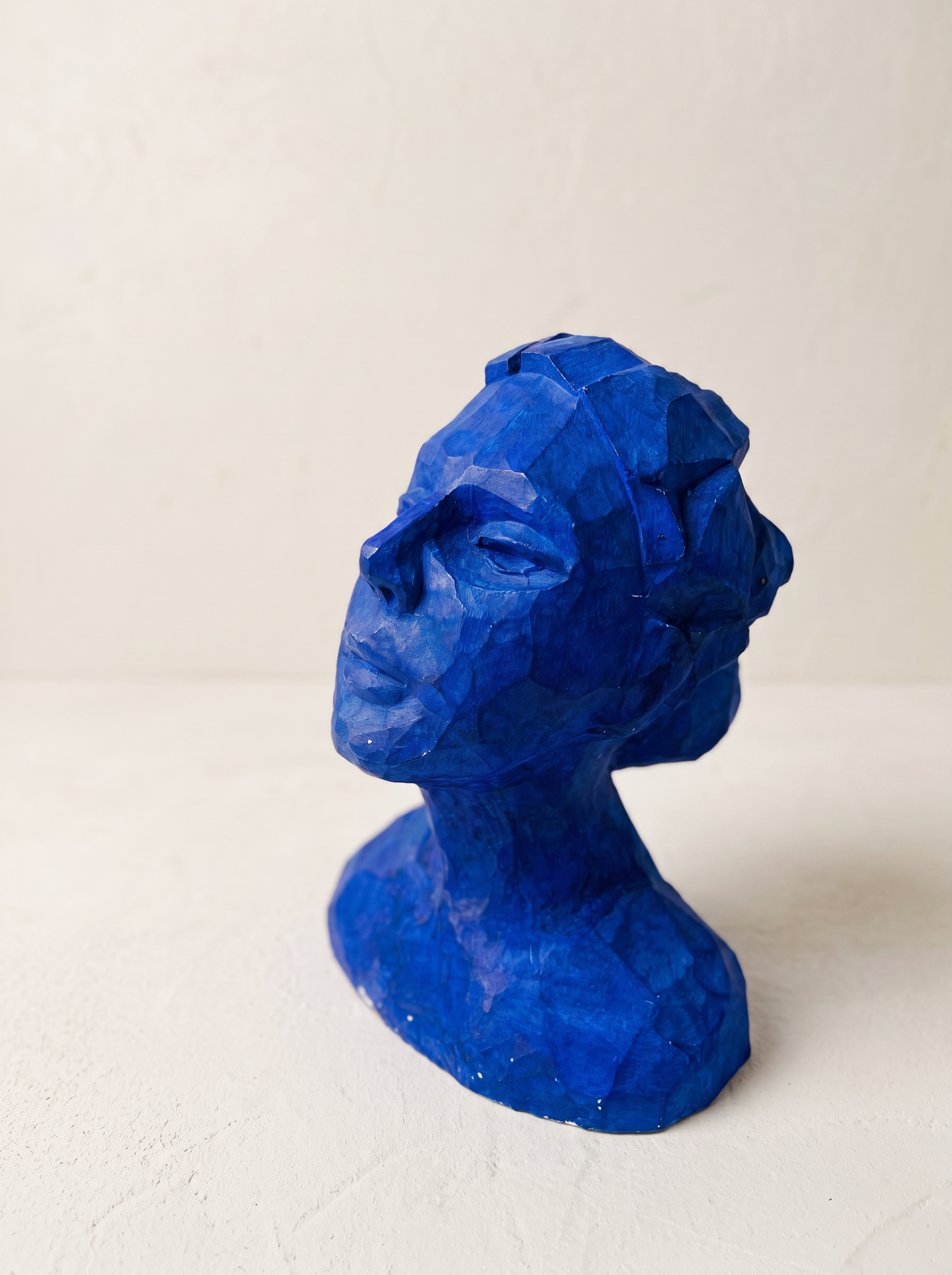 Bleu ceramic sculpture