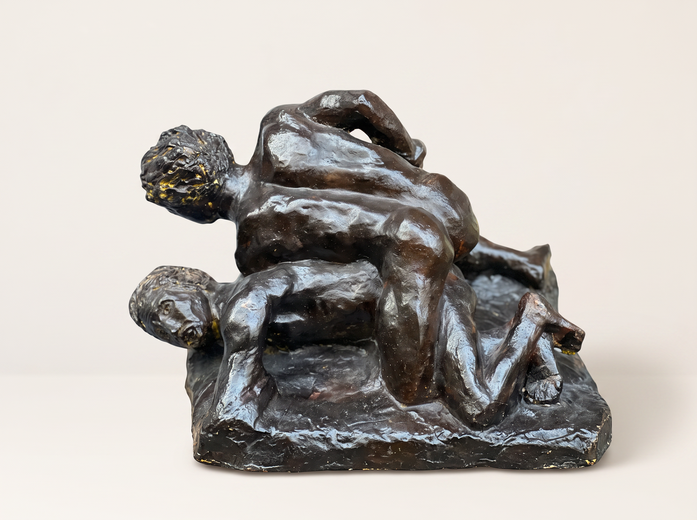 La Lutte ceramic sculpture